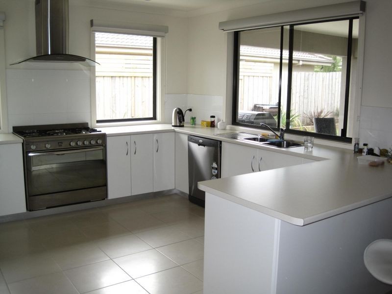 4 The Grange, Paynesville VIC 3880