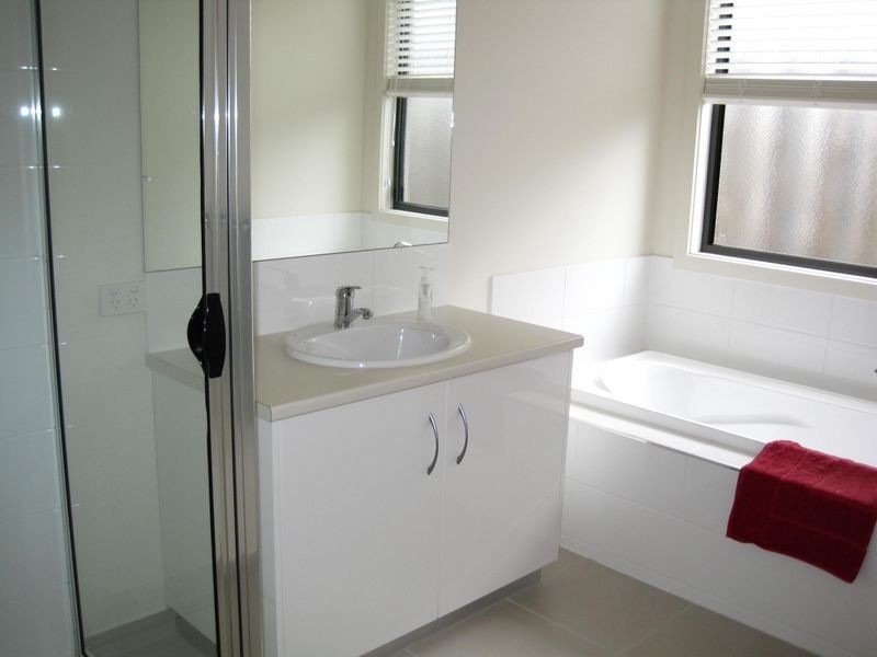 4 The Grange, Paynesville VIC 3880