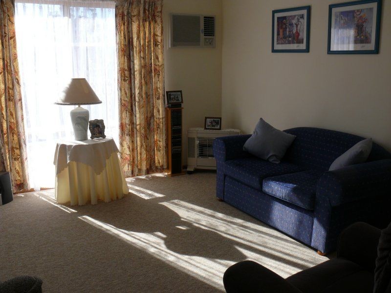 4 McMillan Grove, Paynesville VIC 3880