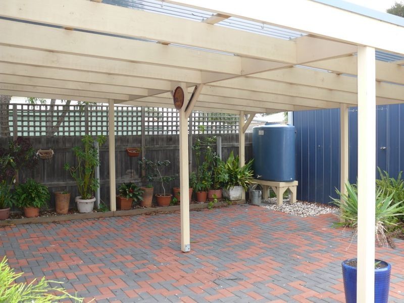 13 Hakea Court, Paynesville VIC 3880