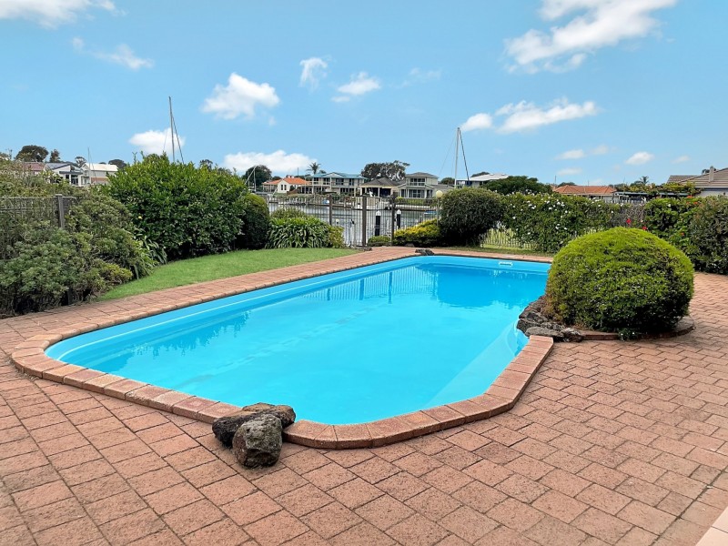 25 Schooner Terrace, Paynesville VIC 3880