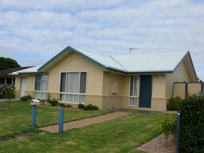 1/91 Langford Parade, Paynesville VIC 3880