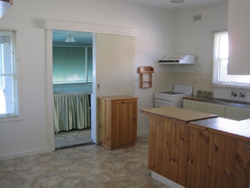 10 Toonalook Parade, Paynesville VIC 3880