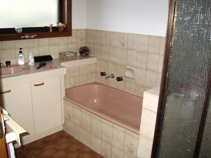 6 Newton Close, Paynesville VIC 3880