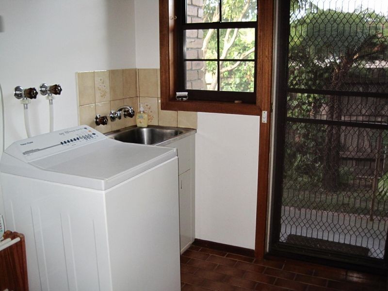 6 Newton Close, Paynesville VIC 3880