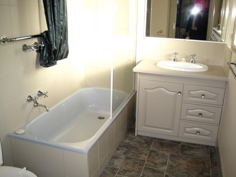 56 Main Road, Paynesville VIC 3880