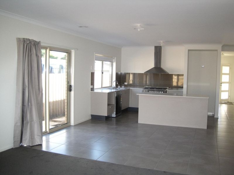 15D Toonalook Parade, Paynesville VIC 3880