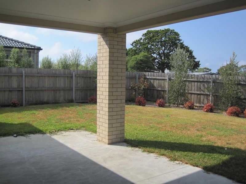 15D Toonalook Parade, Paynesville VIC 3880