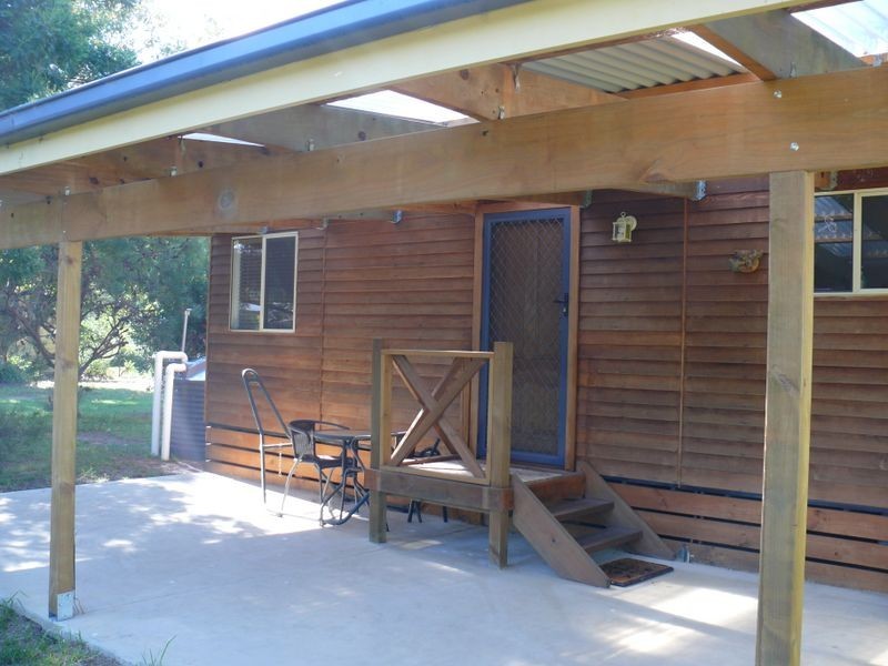 12 Eighth Avenue, Raymond Island VIC 3880