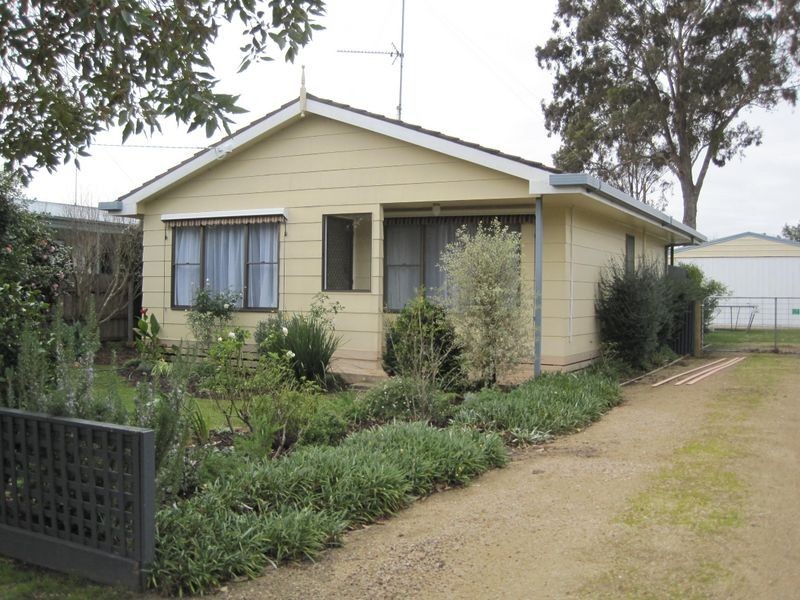 12 Vaughan Street, Paynesville VIC 3880