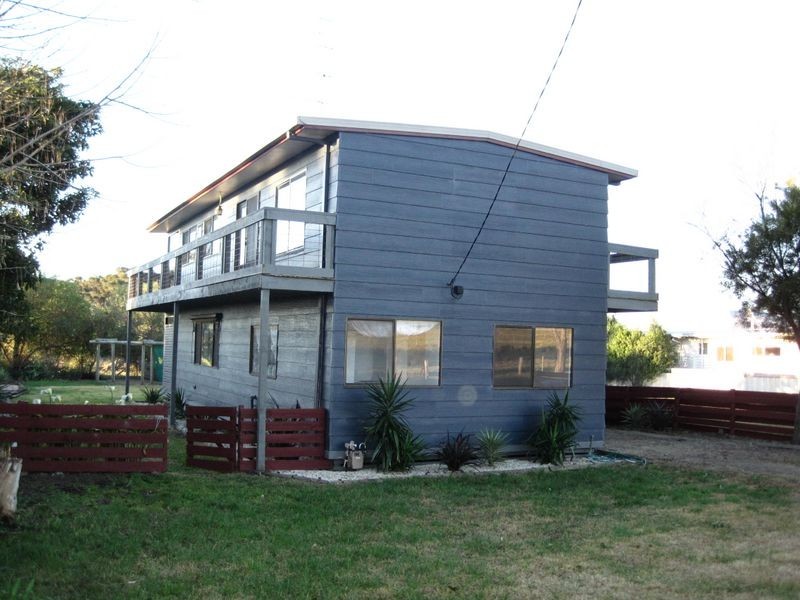 149 Bay Road, Eagle Point VIC 3878