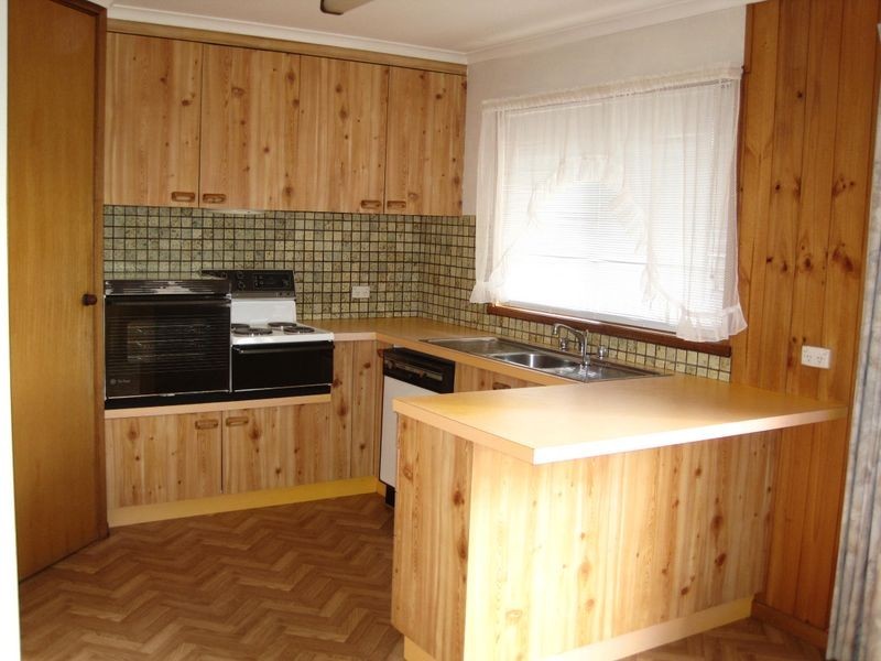 29 Bay Road, Eagle Point VIC 3878