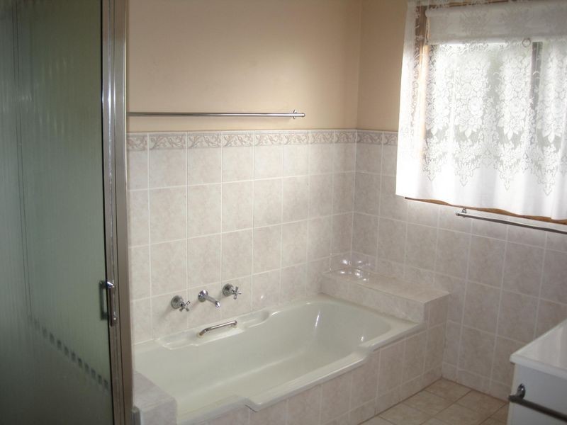 29 Bay Road, Eagle Point VIC 3878