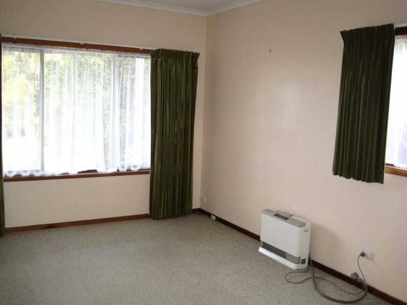 29 Bay Road, Eagle Point VIC 3878