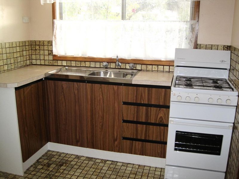 29 Bay Road, Eagle Point VIC 3878