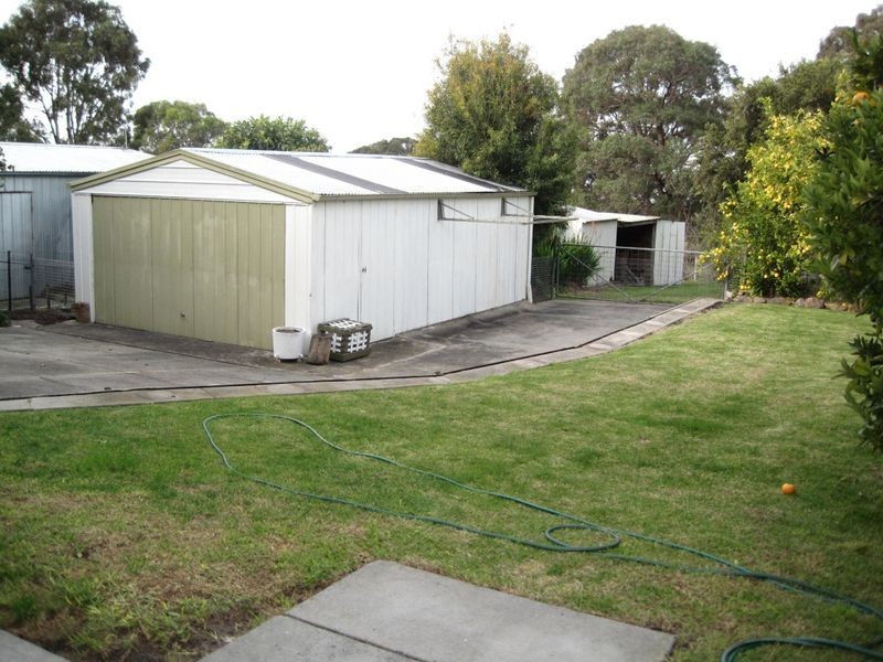 29 Bay Road, Eagle Point VIC 3878