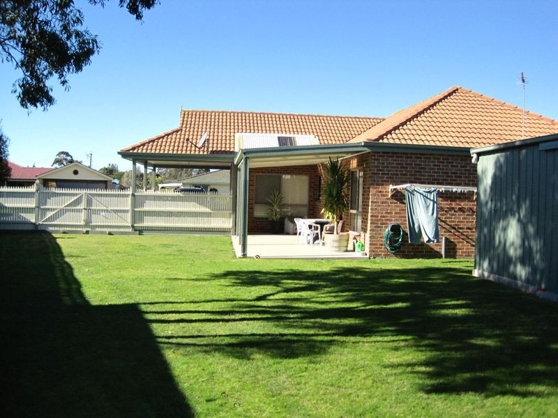 12 Hakea Court, Paynesville VIC 3880