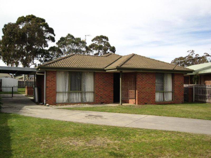 6 May Park Drive, Paynesville VIC 3880