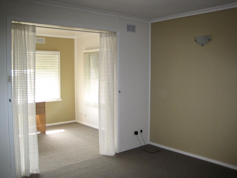 16 Riley Street, Eagle Point VIC 3878