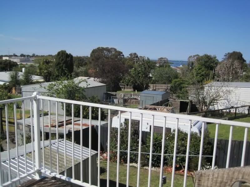 Unit 4/28-30 Main Road, Paynesville VIC 3880