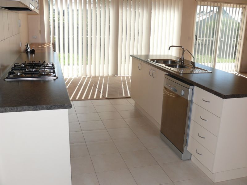 5 Schooner Terrace, Paynesville VIC 3880