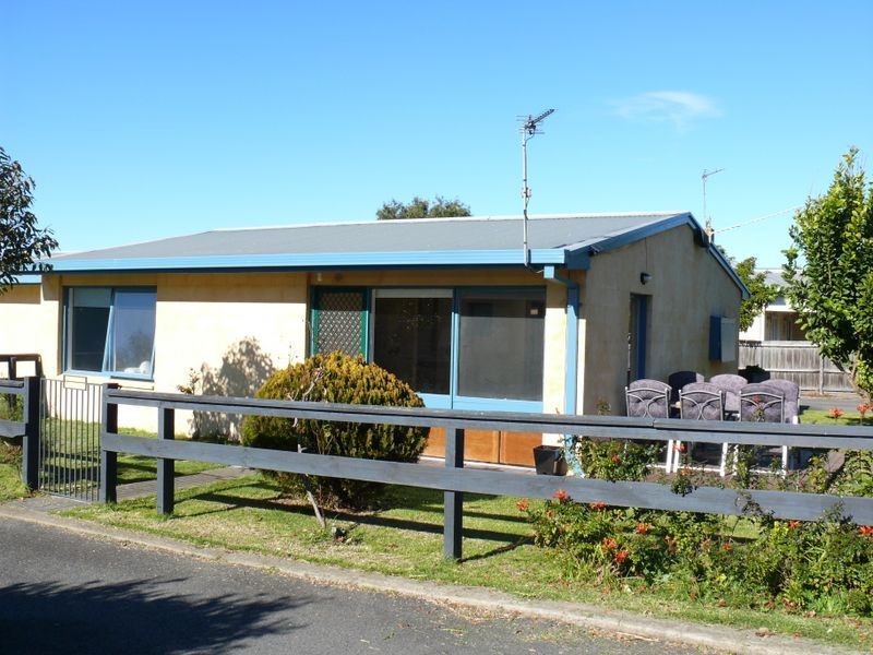 7/24-26 Langford Parade, Paynesville VIC 3880