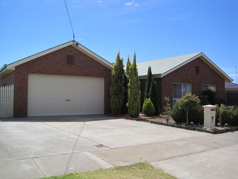 48 Fullarton Drive, Paynesville VIC 3880