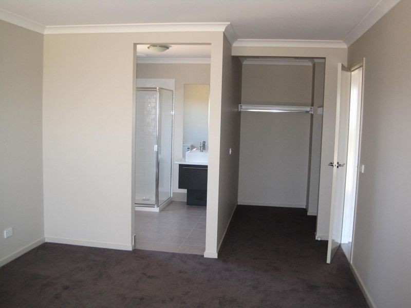 18 Ah Yee Close, Paynesville VIC 3880