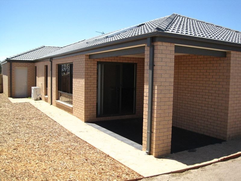 18 Ah Yee Close, Paynesville VIC 3880