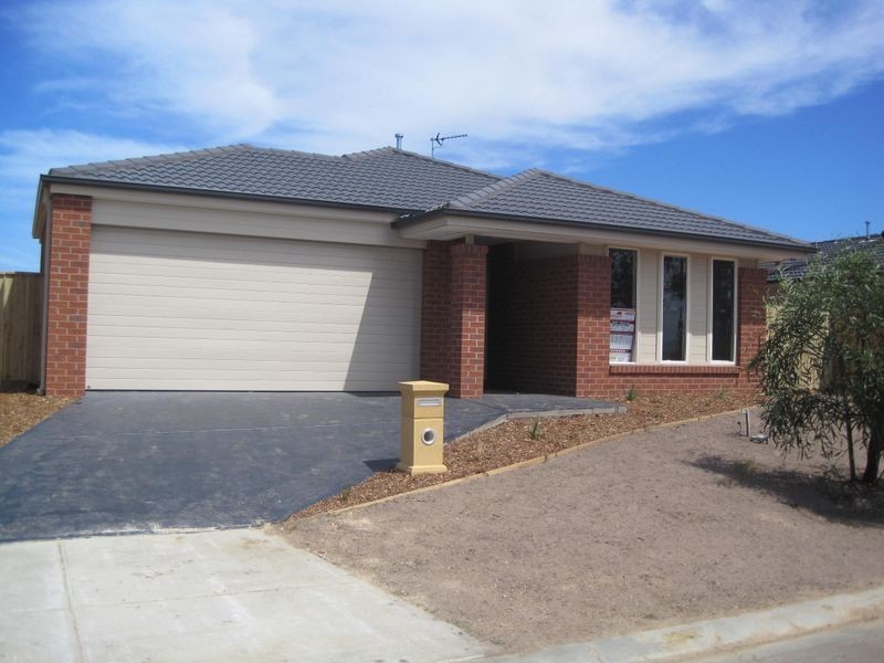 14 Ah Yee Close, Paynesville VIC 3880