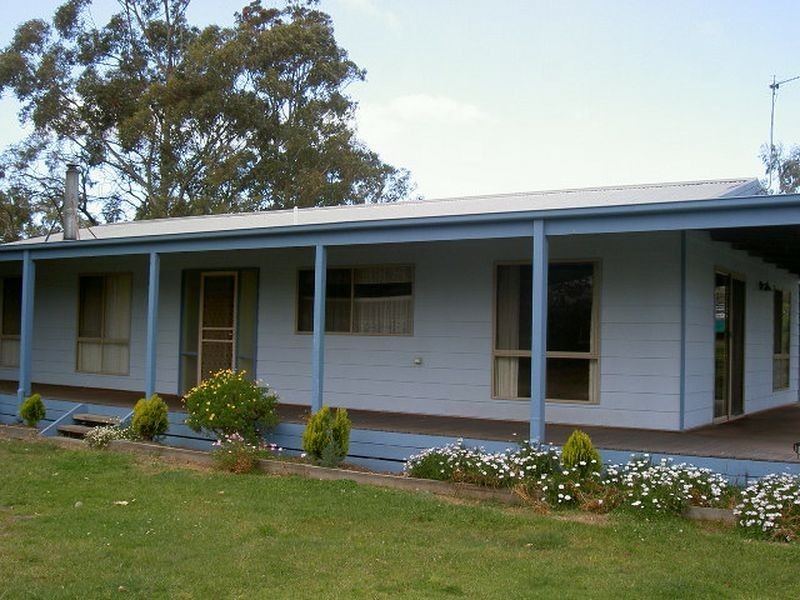 34-36 Eighth Avenue, Raymond Island VIC 3880