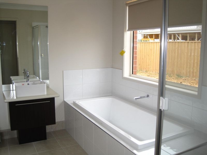 20 Coast Avenue, Paynesville VIC 3880