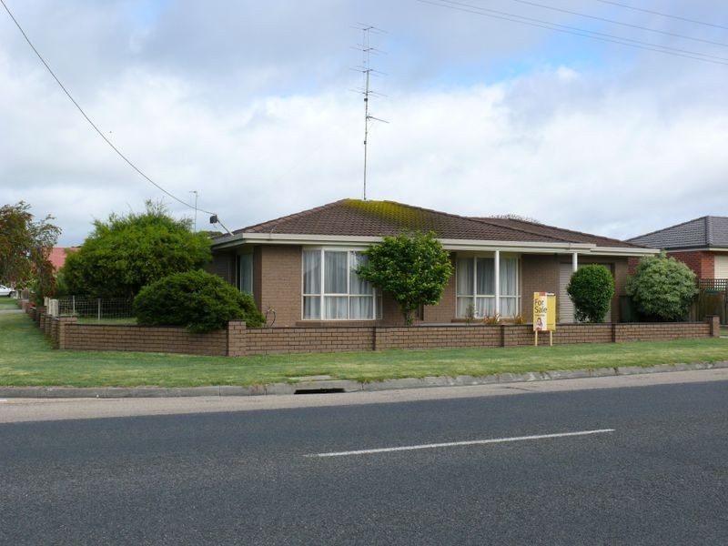 1/10 William Street, Paynesville VIC 3880