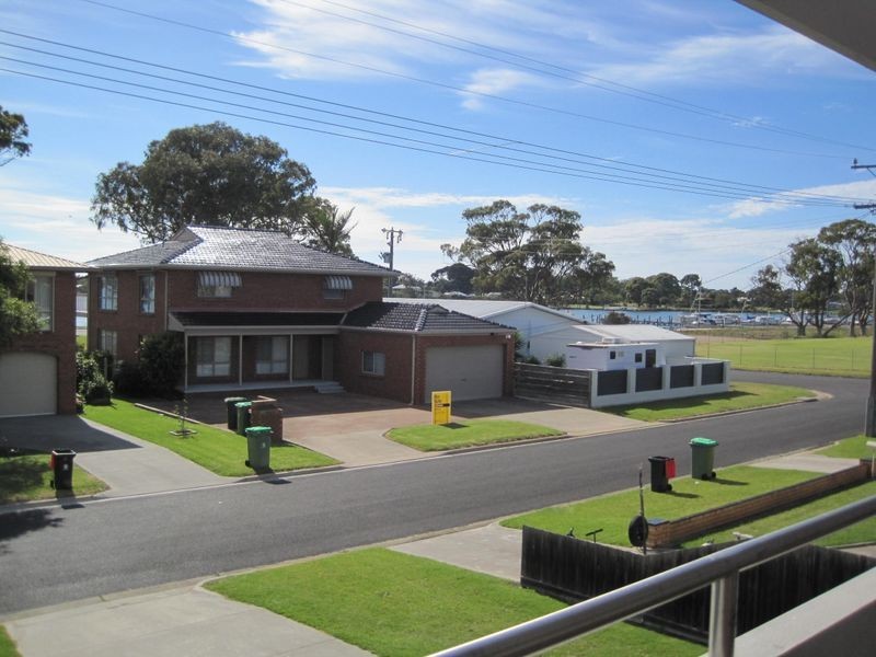 5 Marina Drive, Paynesville VIC 3880