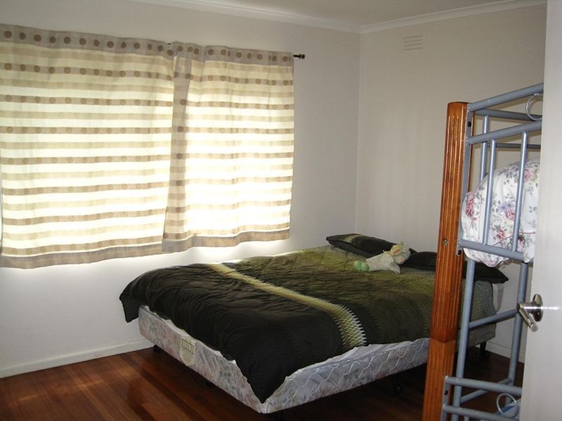 95 Bay Road, Eagle Point VIC 3878