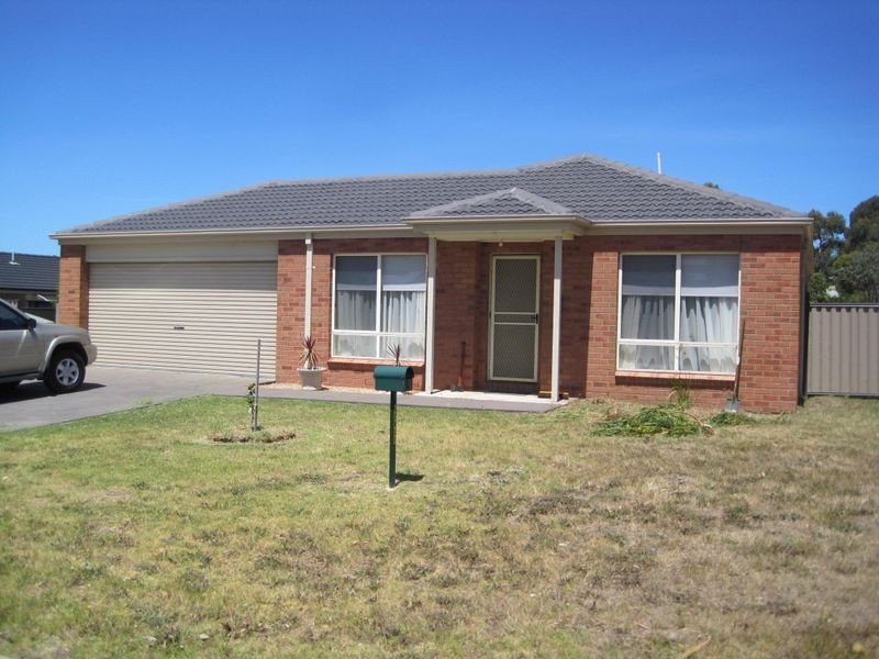 5 Acrux Drive, Newlands Arm VIC 3875