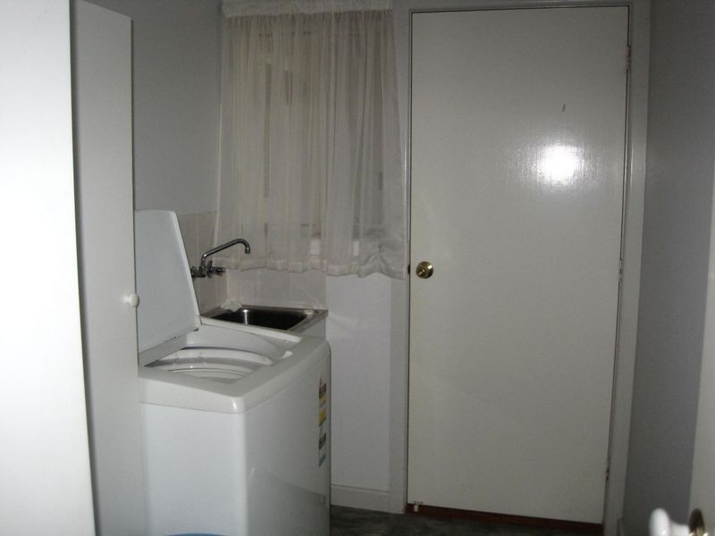 27 McMillan Grove, Paynesville VIC 3880