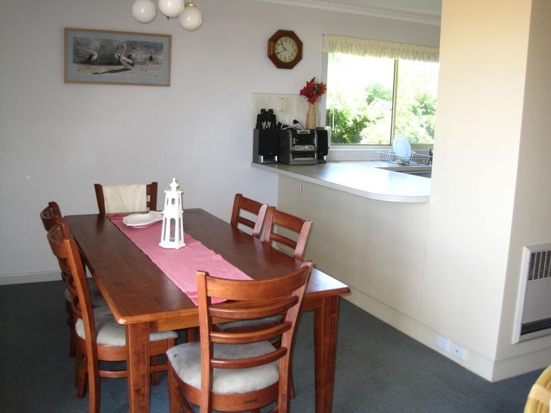 27 McMillan Grove, Paynesville VIC 3880