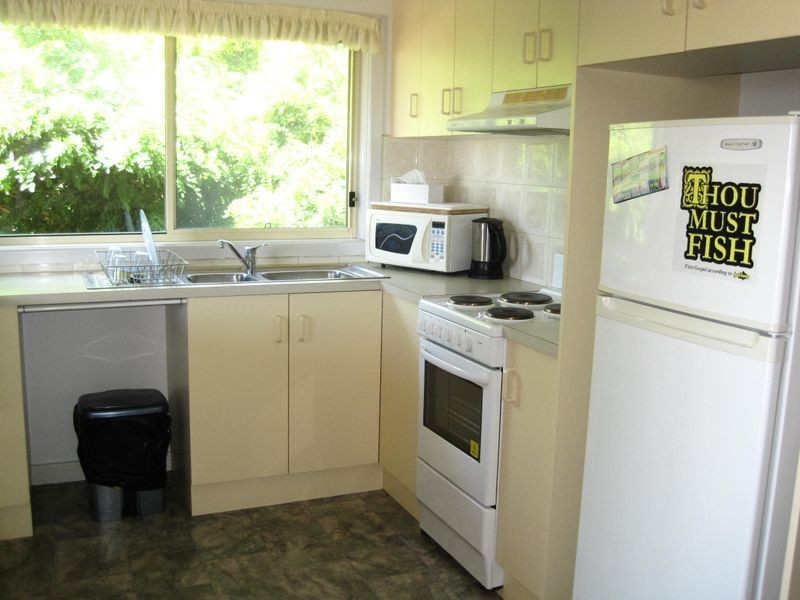 27 McMillan Grove, Paynesville VIC 3880