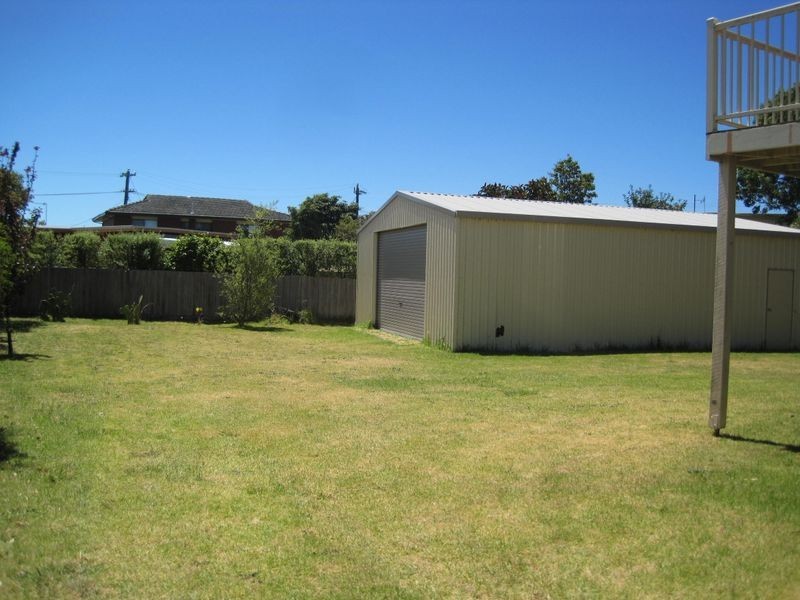 27 McMillan Grove, Paynesville VIC 3880