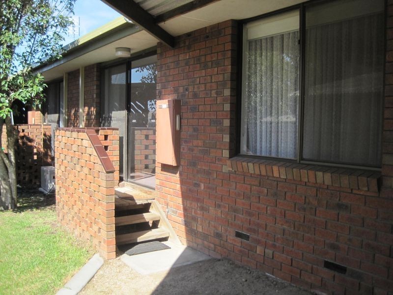 2/16 Wellington Street, Paynesville VIC 3880