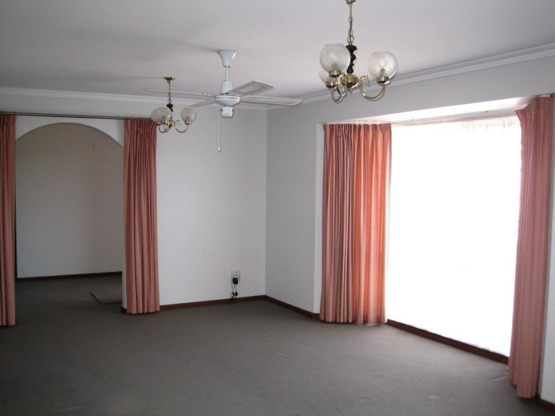 2/30 Queen Street, Paynesville VIC 3880