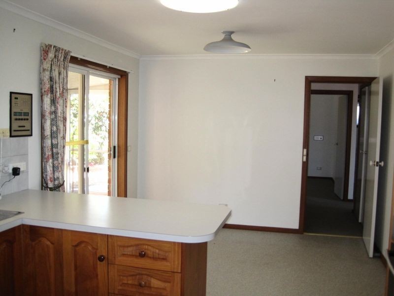 2/30 Queen Street, Paynesville VIC 3880