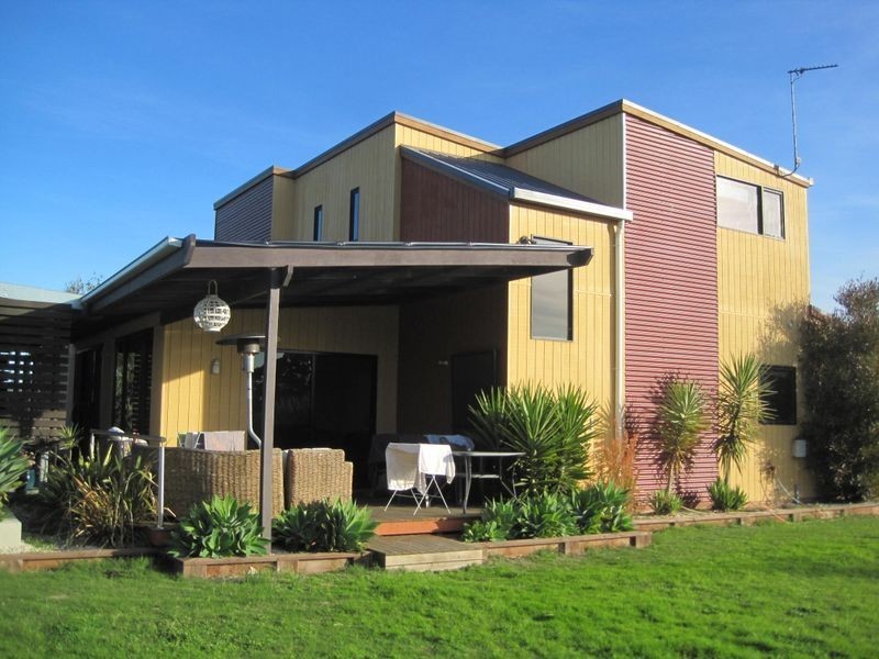 26 Lake Victoria Road, Eagle Point VIC 3878