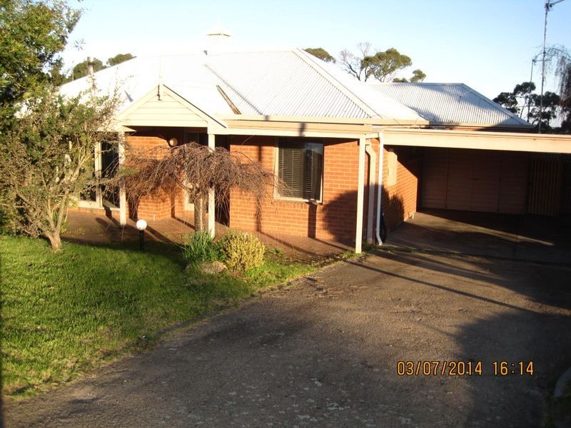 33 Newlands Drive, Paynesville VIC 3880