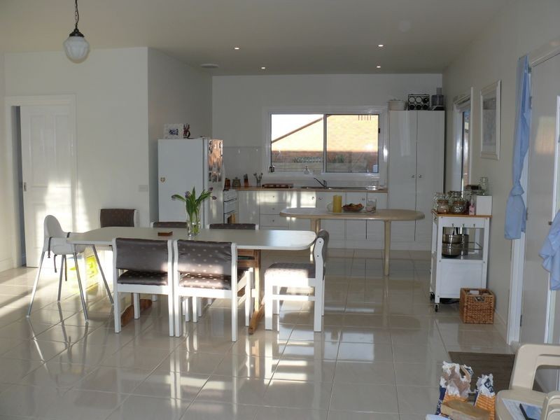 5 Outlook Avenue, Newlands Arm VIC 3875