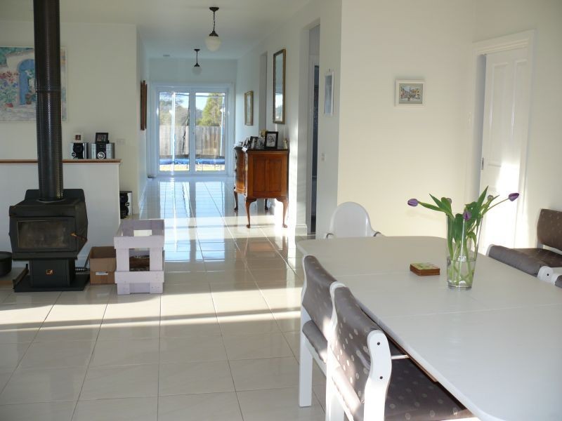 5 Outlook Avenue, Newlands Arm VIC 3875