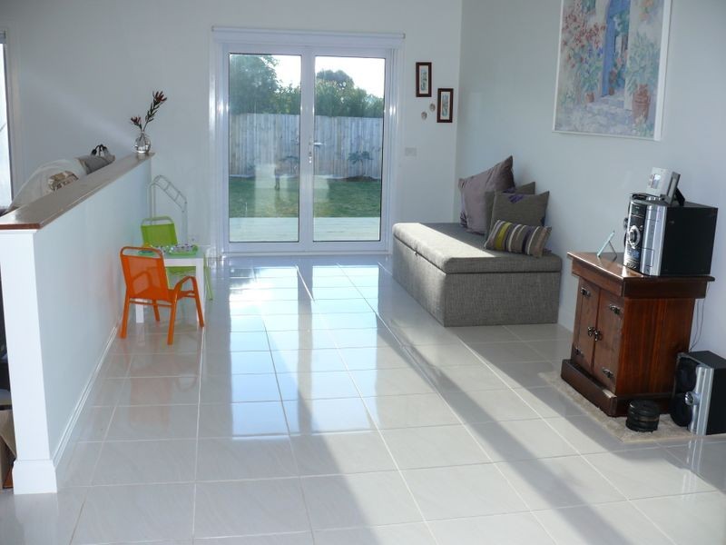 5 Outlook Avenue, Newlands Arm VIC 3875