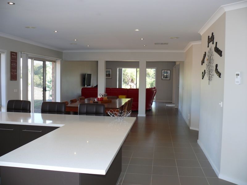 86 Forge Creek Road, Eagle Point VIC 3878