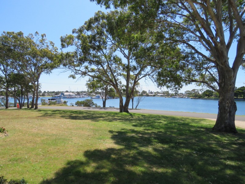135 Western Boulavard, Paynesville VIC 3880